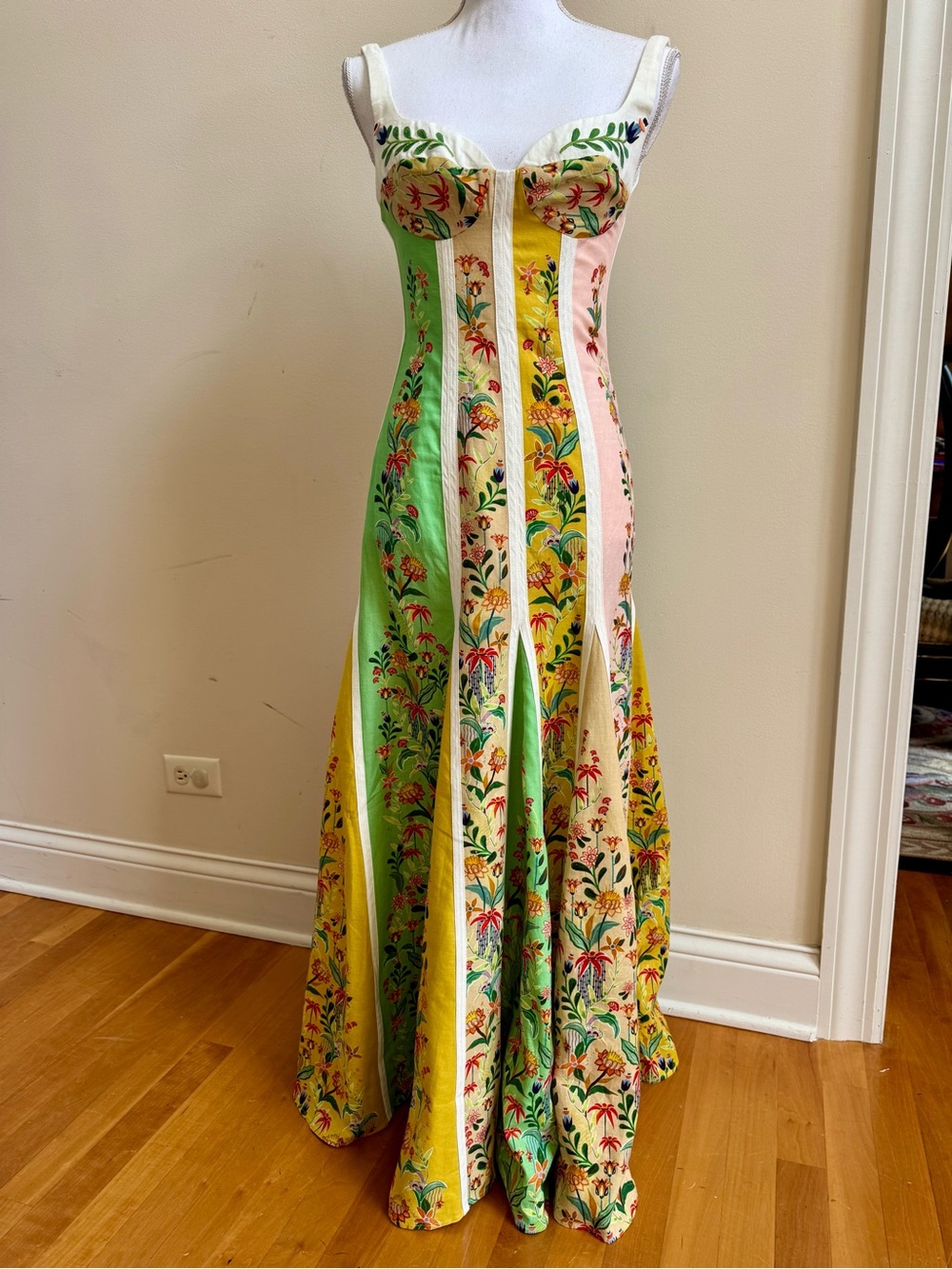 FARM Rio Pastel Panel Floral Maxi Dress in Yellow, Mint & Pink, NWT, XS - Picture 3 of 6